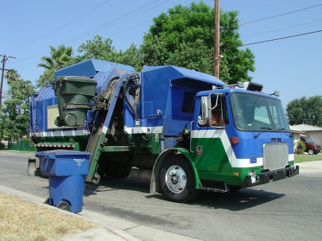 Commercial recycling service collecting office waste